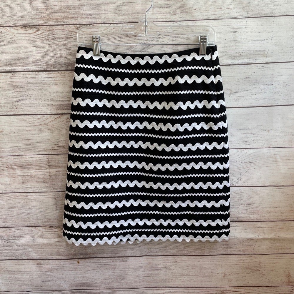 J. MCLAUGHLIN BLACK AND WHITE RICK RACK SKIRT